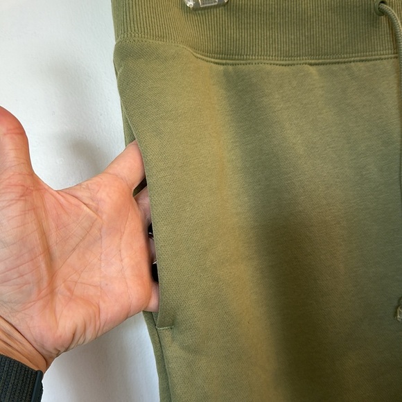 Nike Joggers Standard Fit High Rise Alligator Green medium NWT - Picture 4 of 7